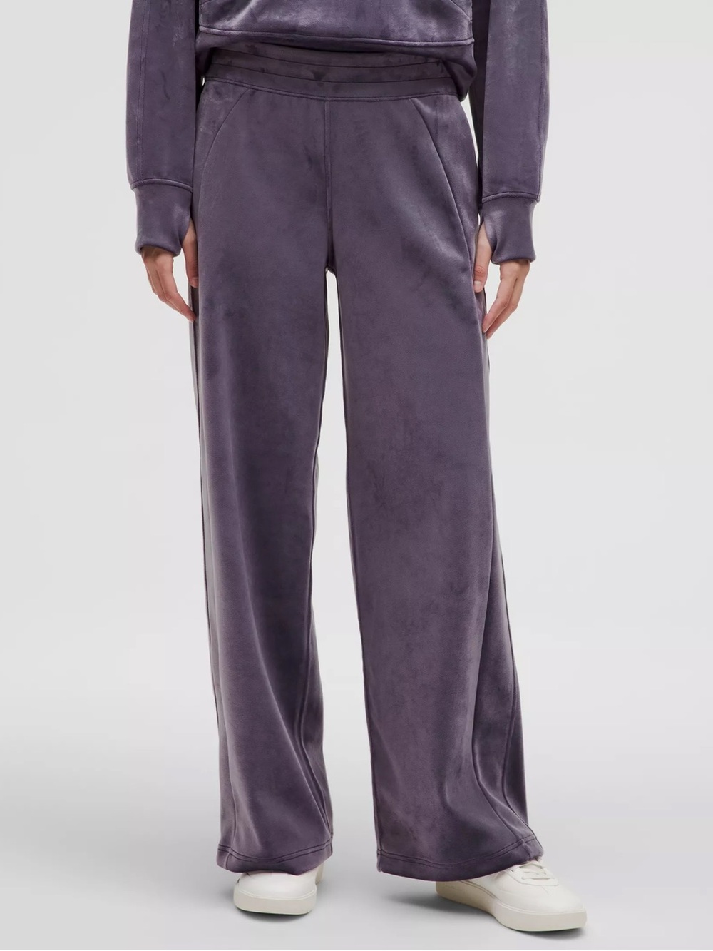 NWT Lululemon Scuba Mid-Rise Wide Leg Velvet Pant, Size L